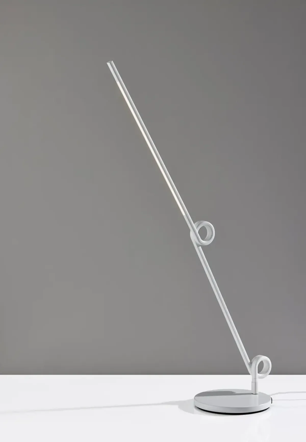 Knot LED Desk Lamp