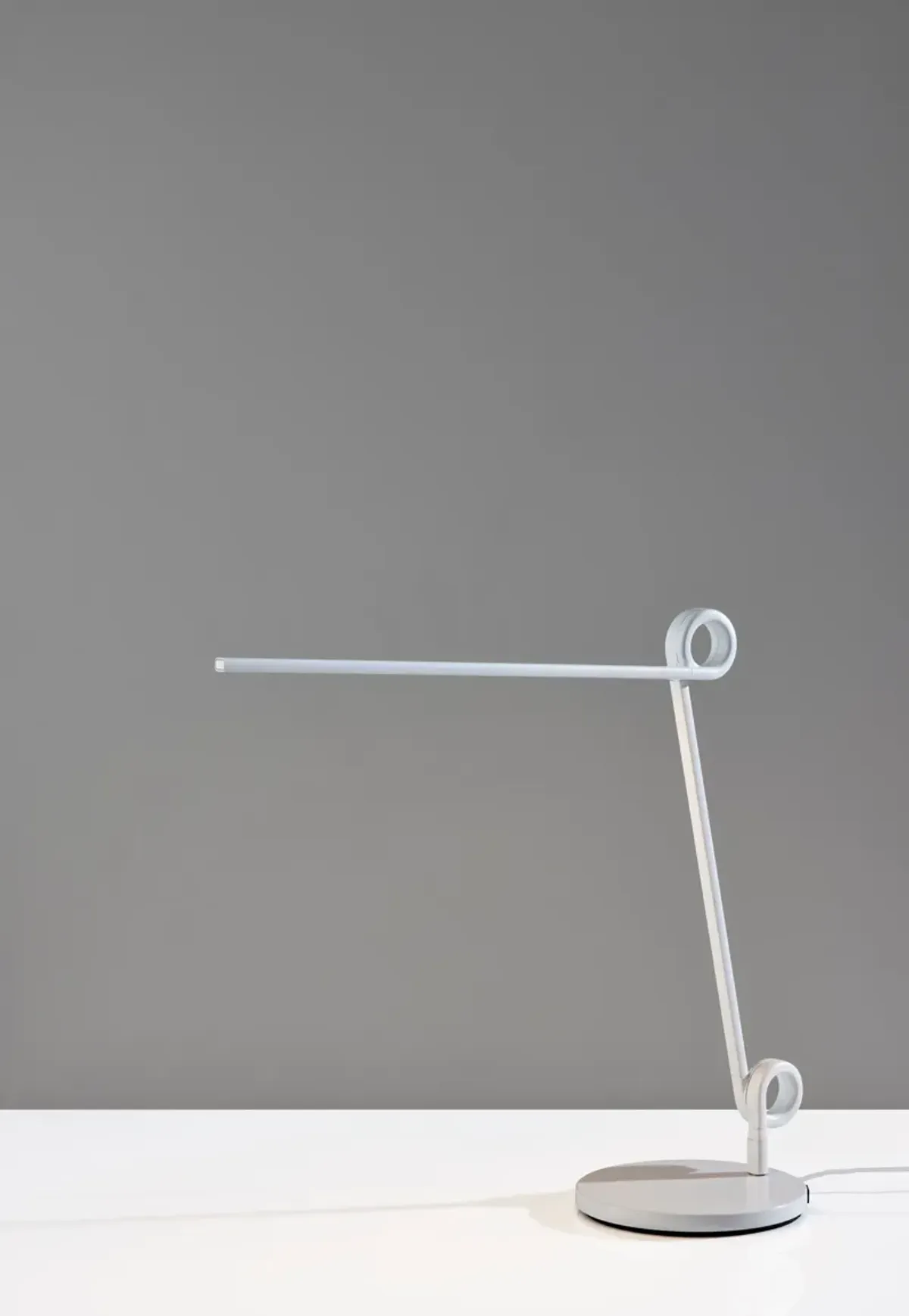 Knot LED Desk Lamp