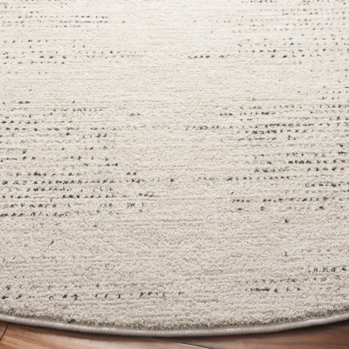 NORTHPORT 422 IVORY  6'-7' x 6'-7' Round Round Rug