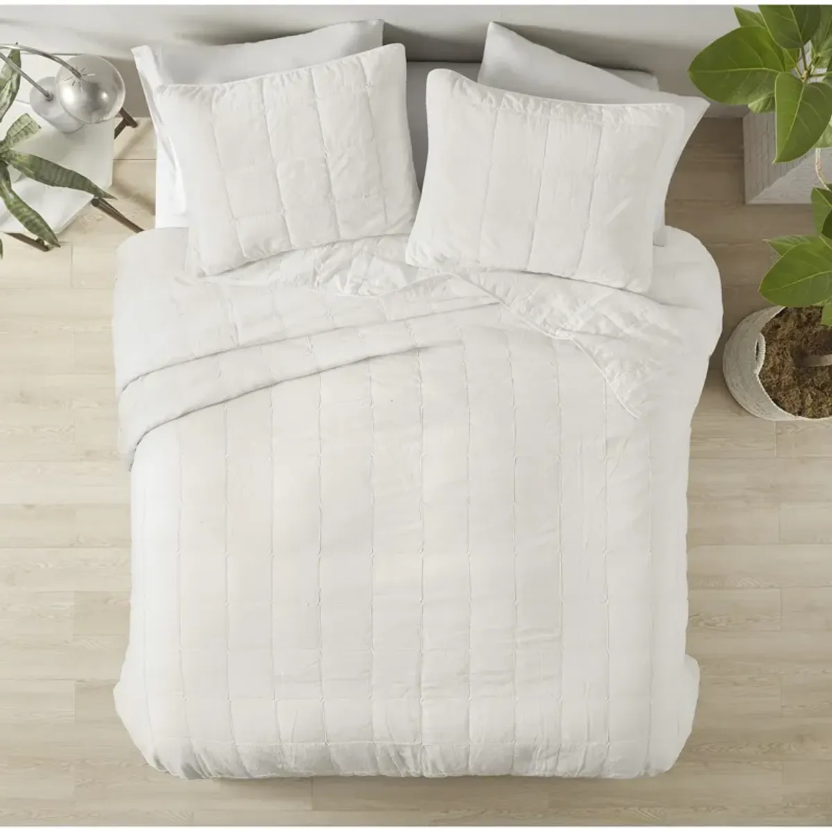 Croscill Casual Gema Soft White 3 Piece White Coverlet Set