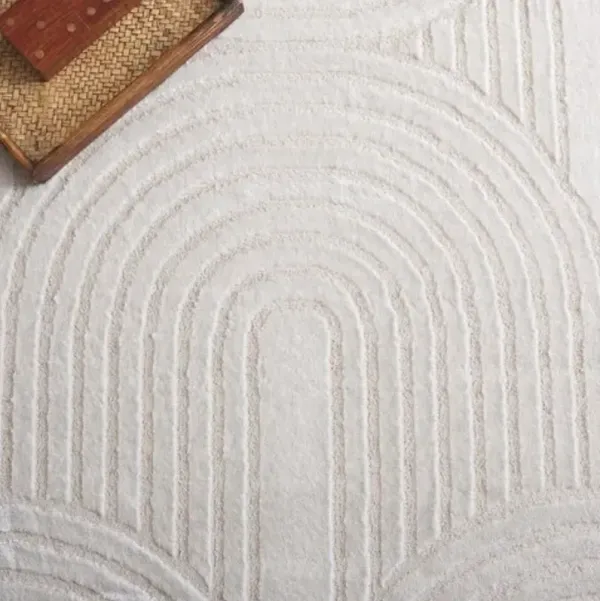 SAYLOR 107 Beige 6'-3' X 6'-3' Round Round Rug