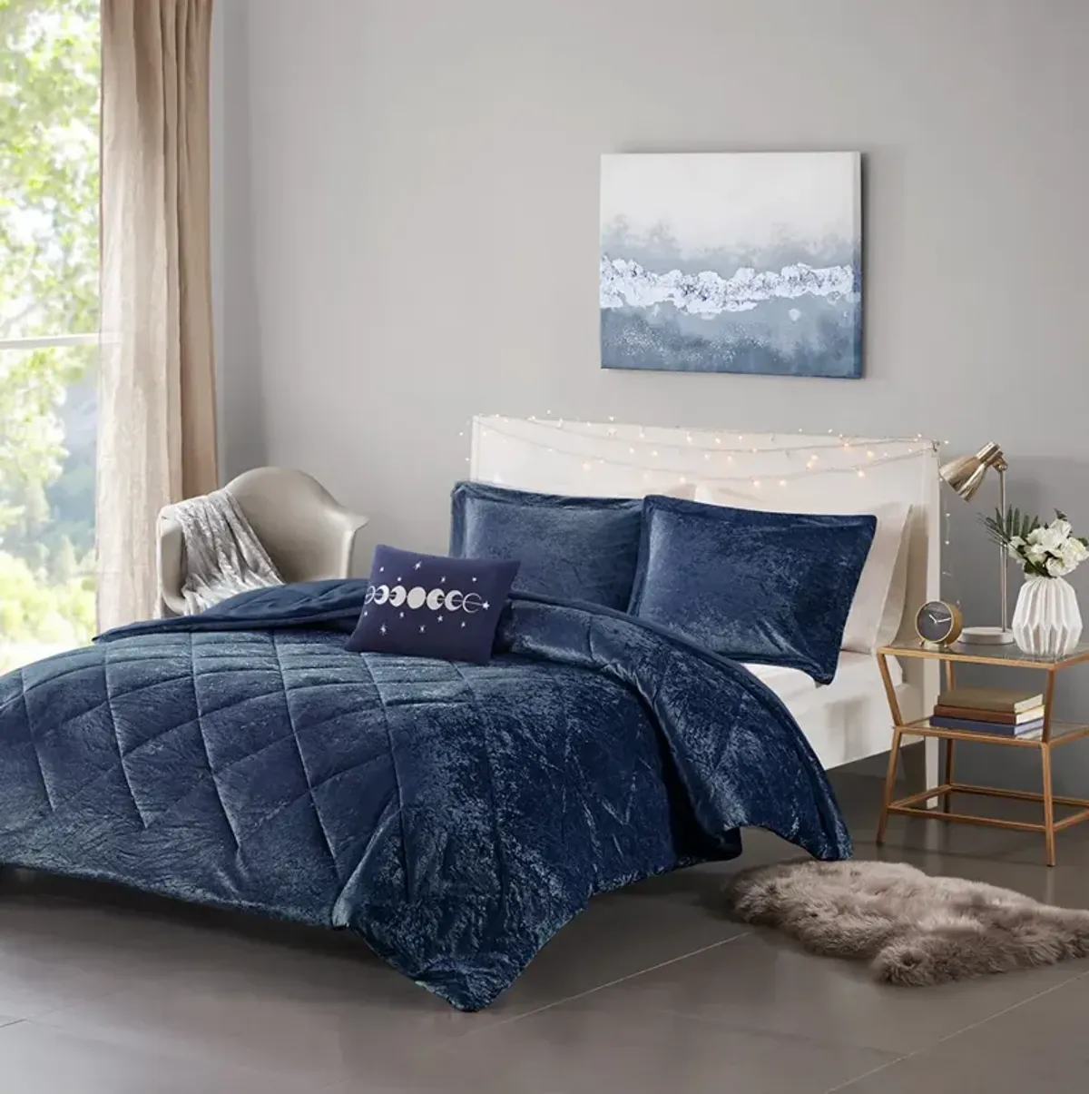 Intelligent Design Felicia Navy Velvet Comforter Set