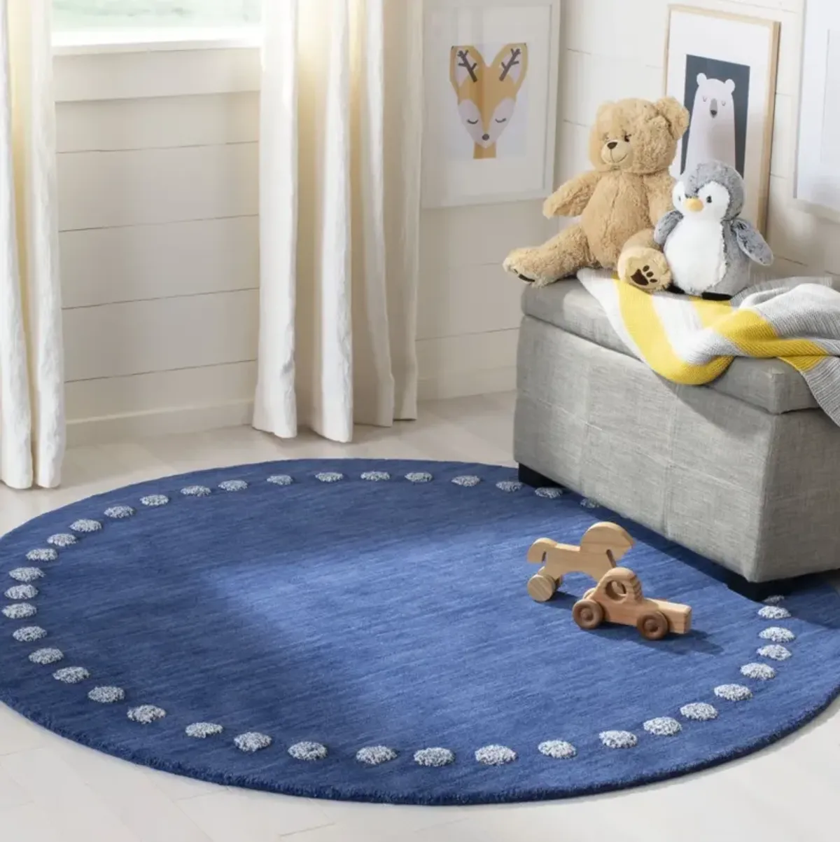 SAFAVIEH KIDS 802 NAVY 3' x 3' Round Round Rug