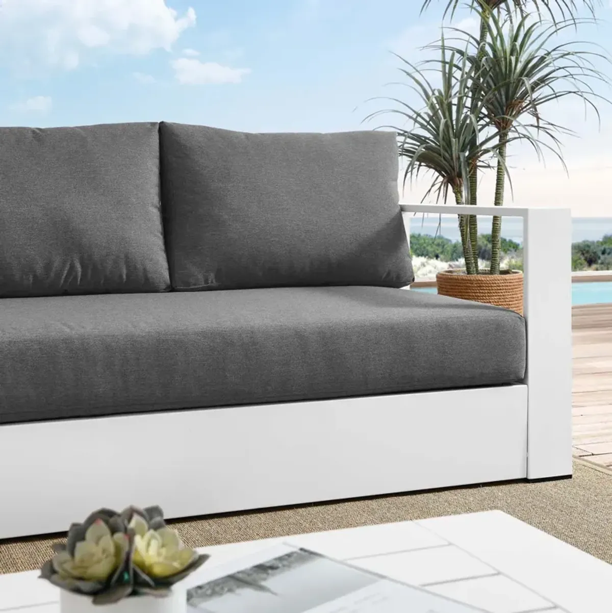 Tahoe Outdoor Sofa