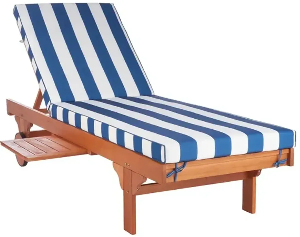 NEWPORT CHAISE LOUNGE CHAIR WITH SIDE TABLE