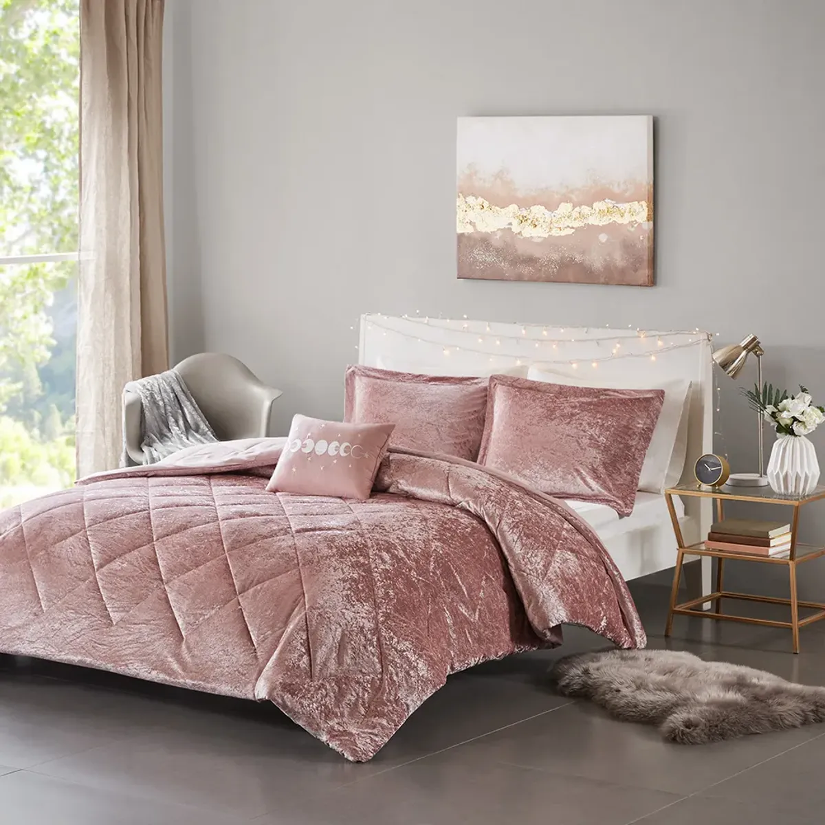 Intelligent Design Felicia Blush Velvet Comforter Set