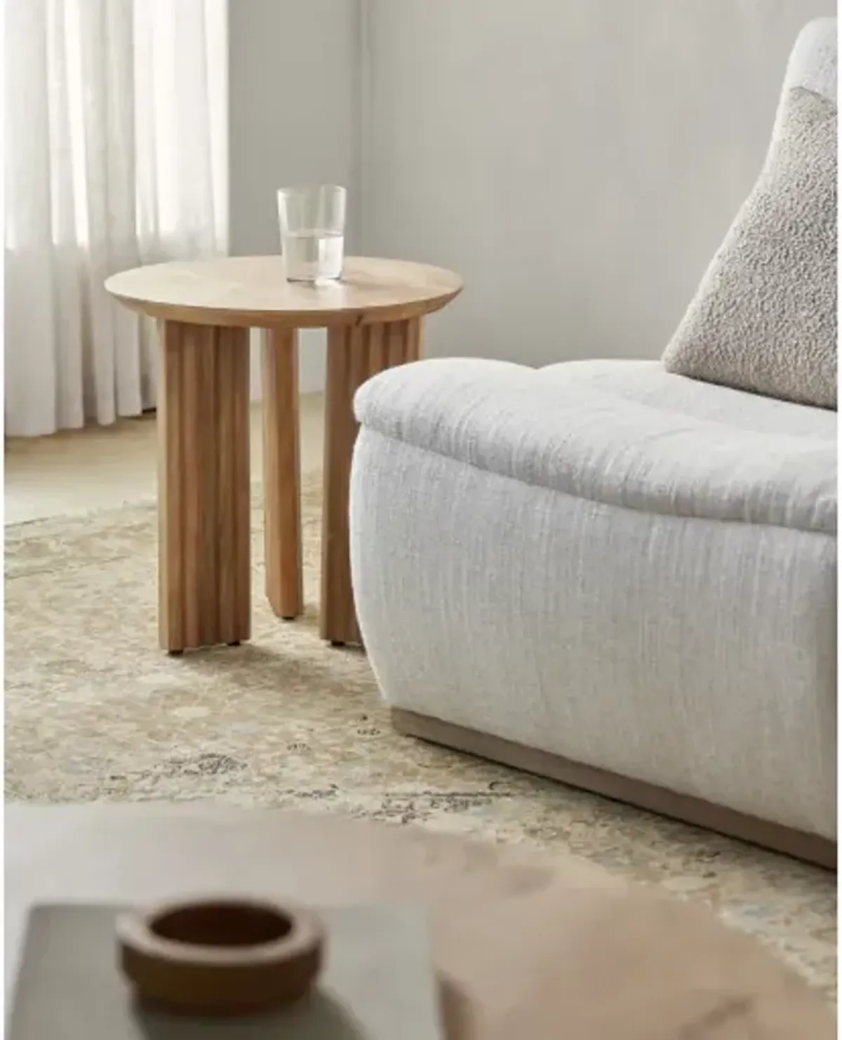 Agnes AGNE-002 18"H x 18"W x 18"D End Table