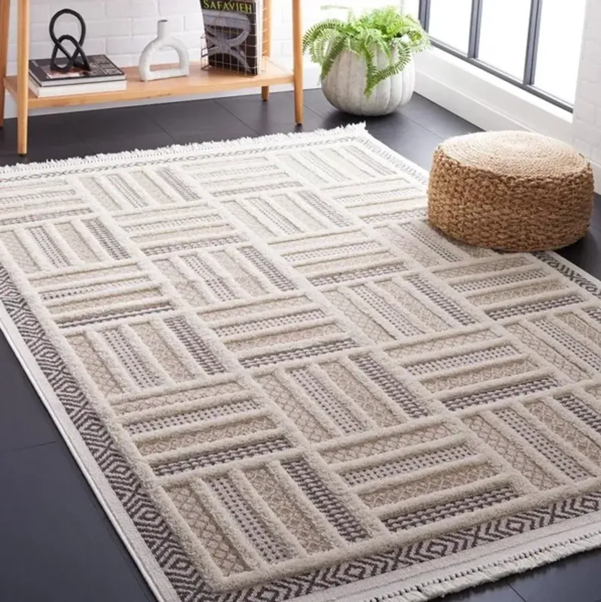 URBAN 212 Beige 5'-3' X 7'-6' Medium Rectangle Rug