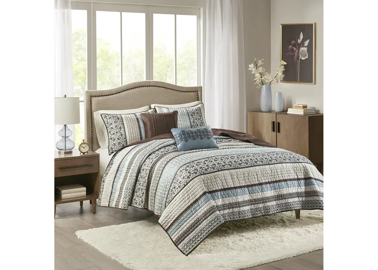 Madison Park Princeton Blue 5 Piece Jacquard Quilt Set with Throw Pillows