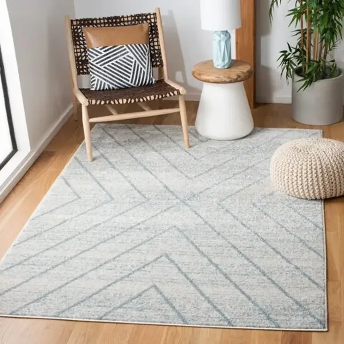 ADIRONDACK Contemporary Light Grey / Light Blue 4' X 6' Powerloomed Rug