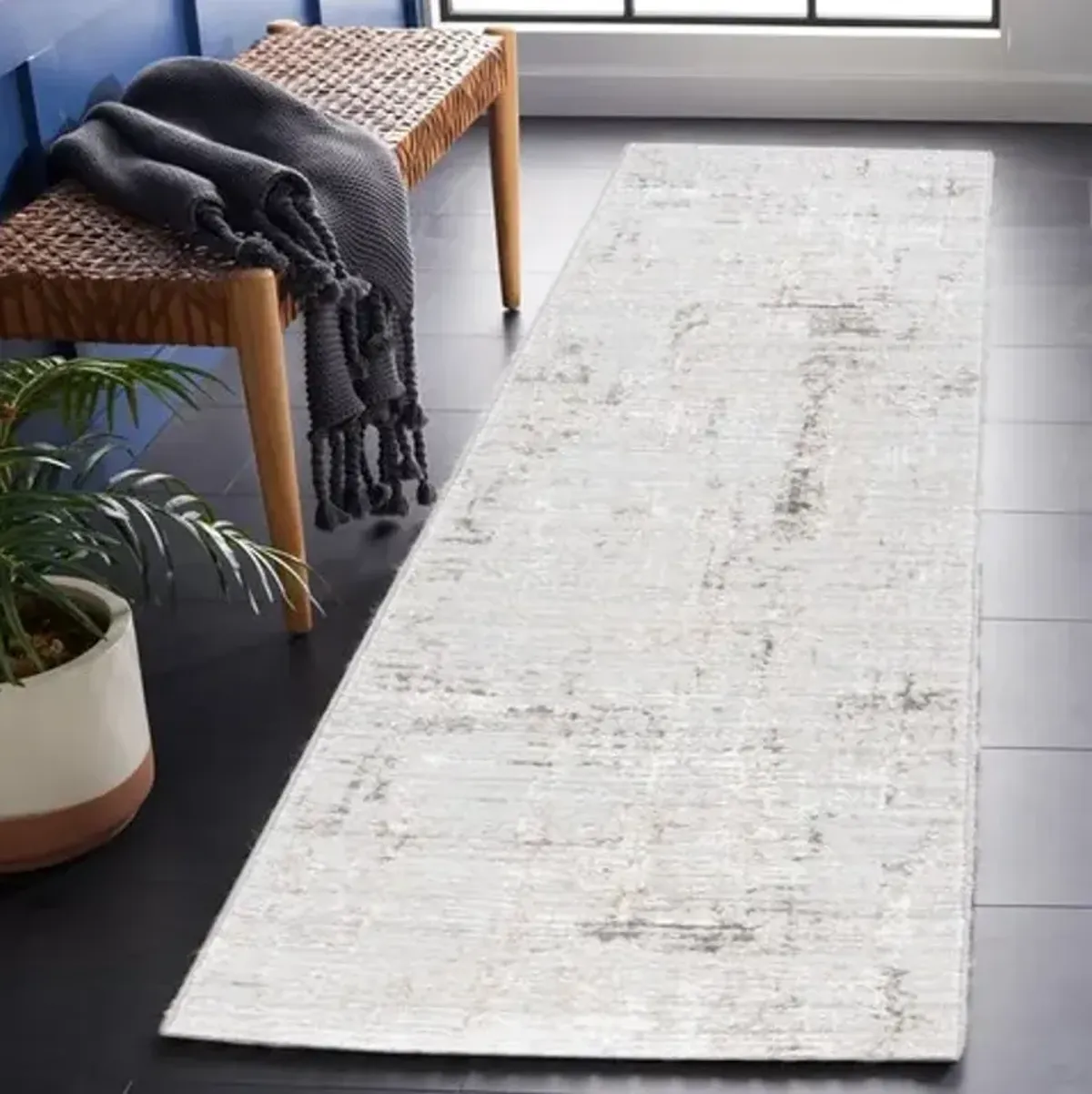 PARKER 100 Grey 2' X 8' Runner Rug