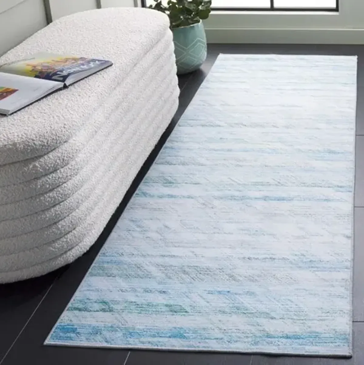 TACOMA 919 Blue  2'-6' X 8' Runner Rug