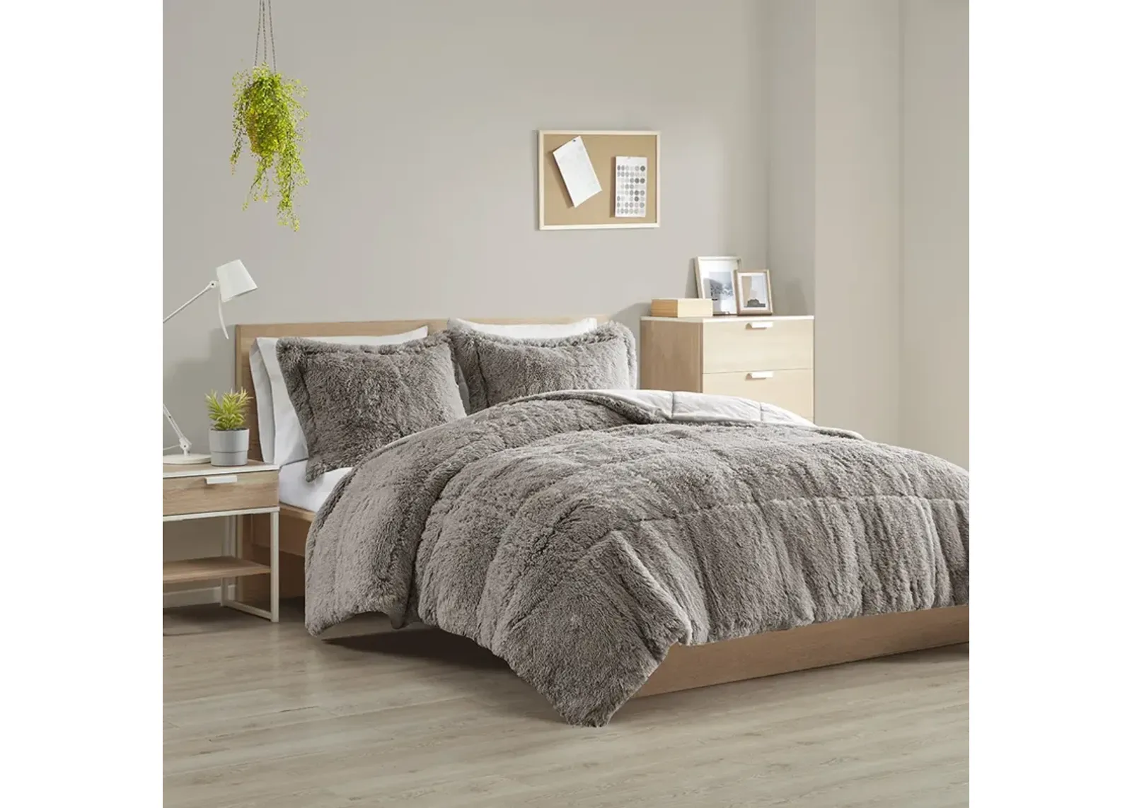 Intelligent Design Malea Grey Shaggy Long Fur Comforter Mini Set