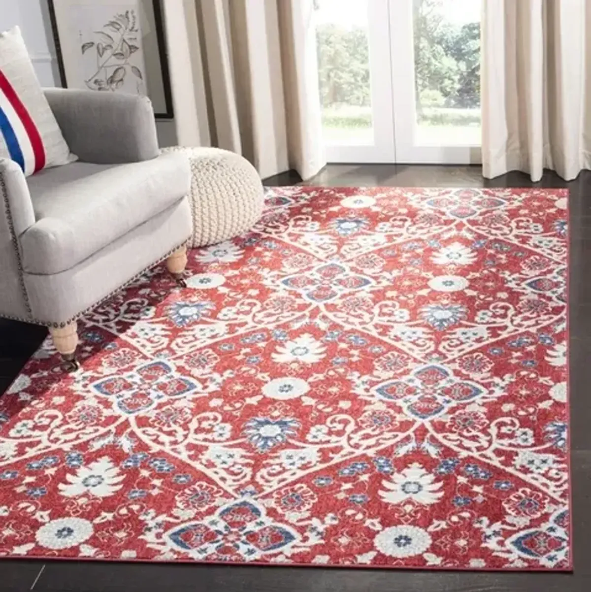 Brentwood 894 Red / Ivory 4' X 6' Small Rectangle Powerloomed Rug