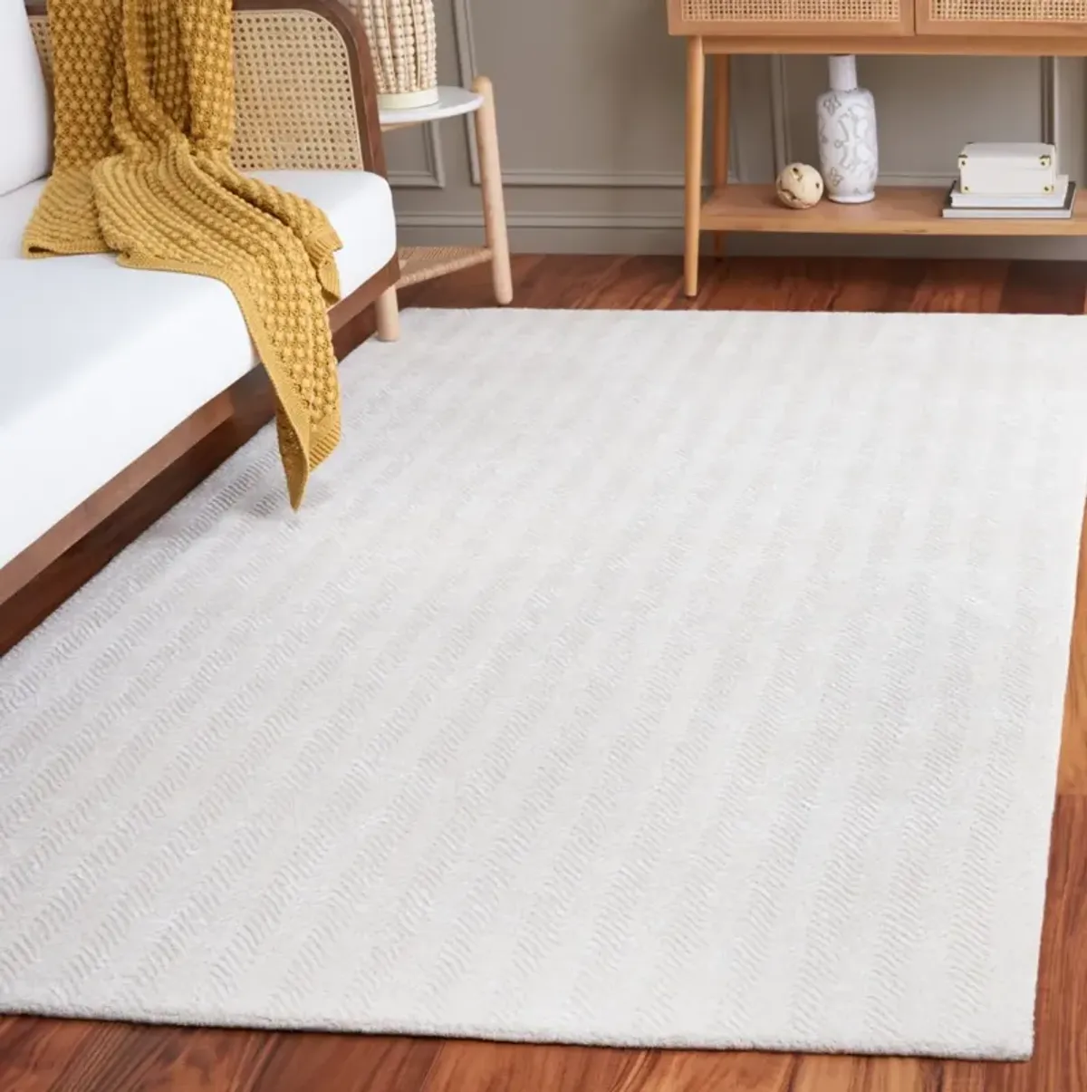 GLAMOUR 403 IVORY 3' x 5' Small Rectangle Rug