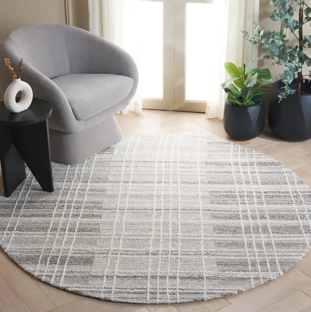 METRO Hand Tufted 6' x 6' Round area rug