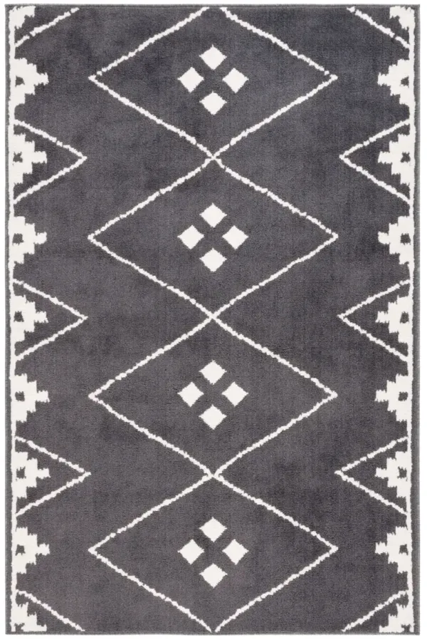 PYRAMID 213 CHARCOAL  4'-5' x 6'-5' Small Rectangle Rug