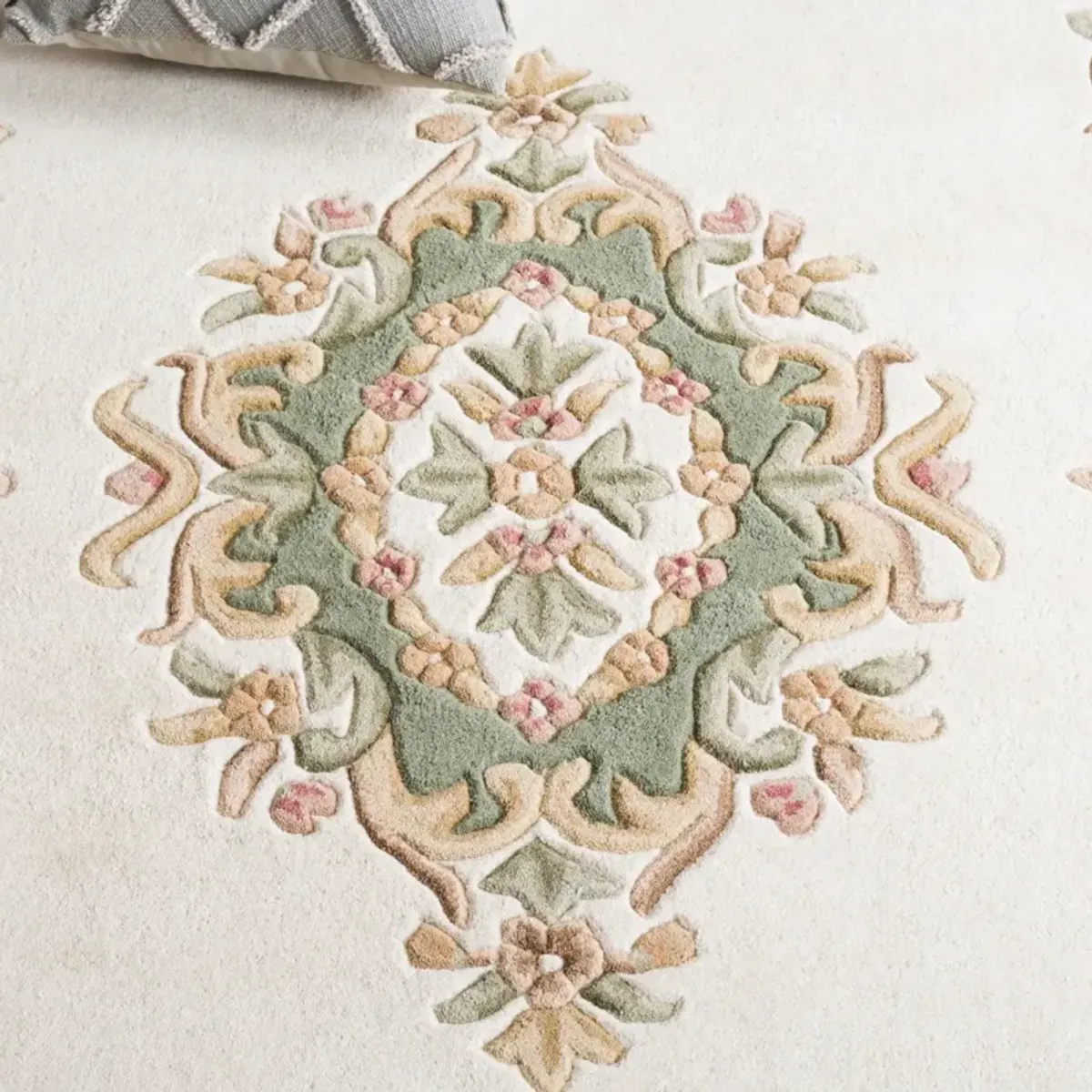 AUBUSSON 301 IVORY  5' x 8' Medium Rectangle Rug