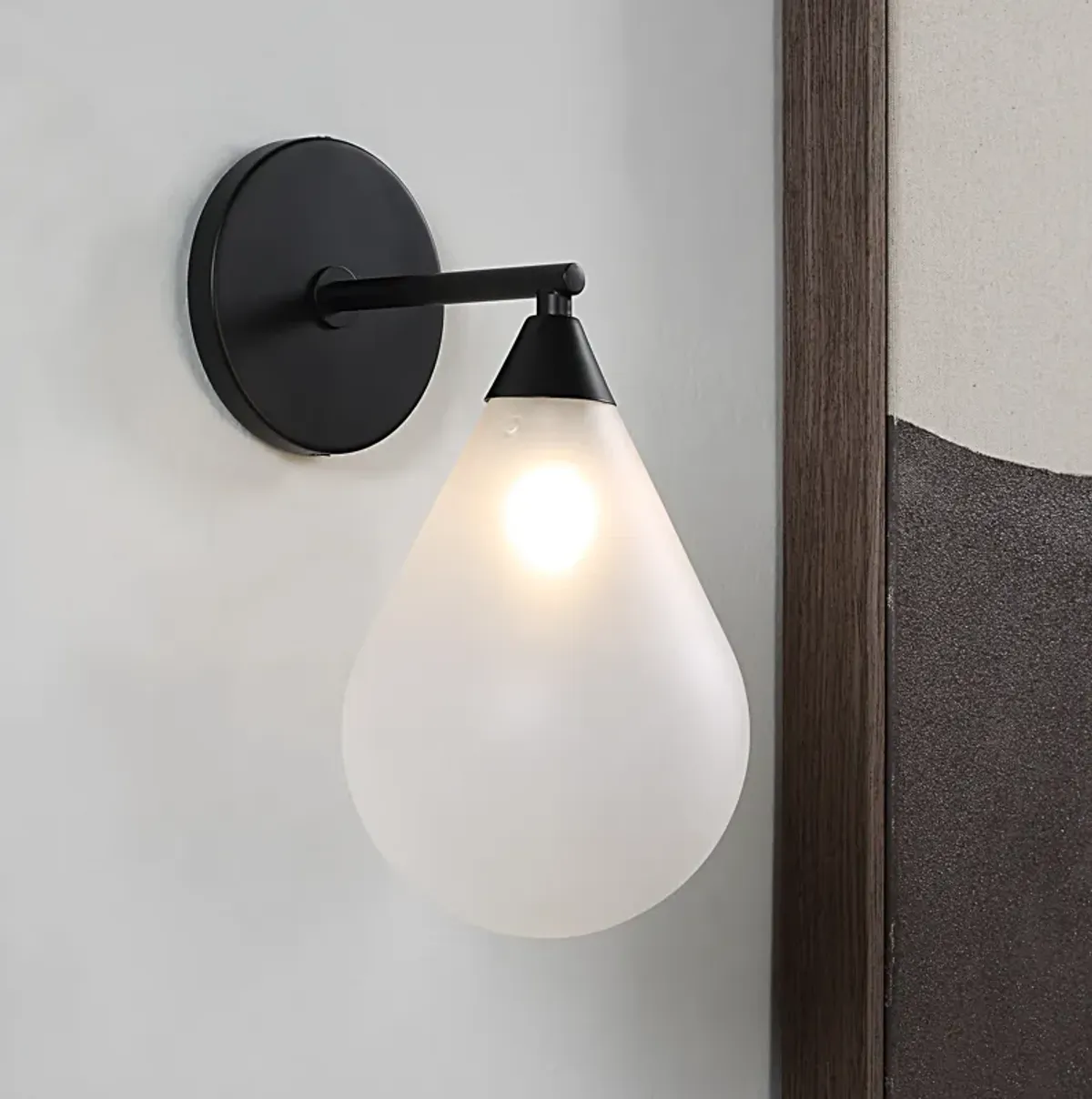 Lola Wall Sconce