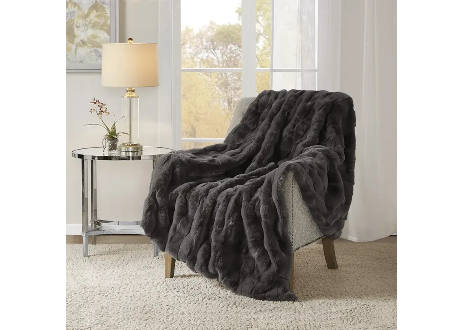 Vivienne Faux Fur Throw