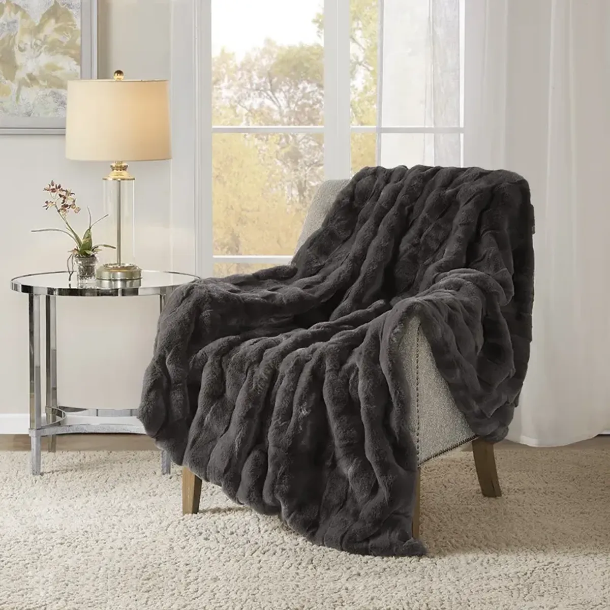 Vivienne Faux Fur Throw