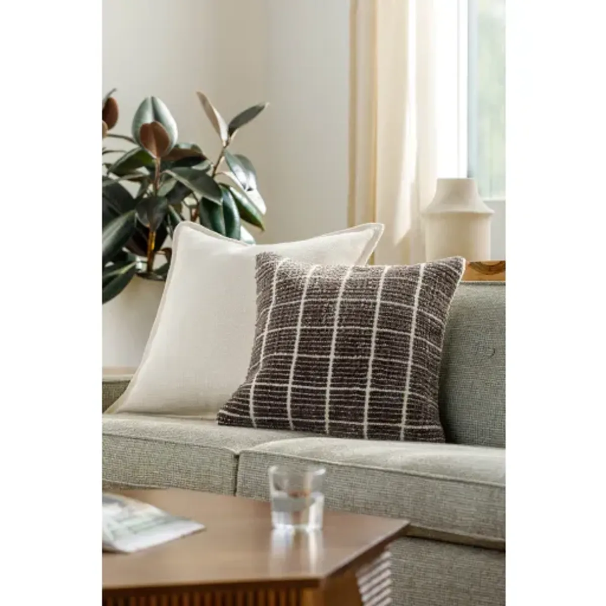 Rowley ROW-004 18"L x 18"W Accent Pillow