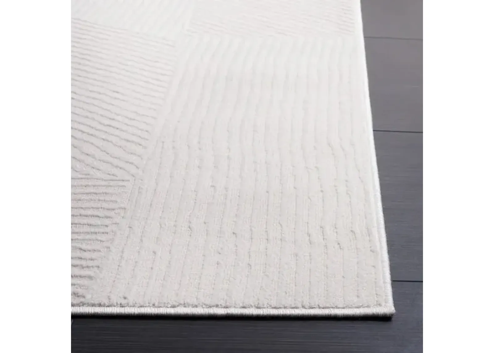 SAYLOR 100 Beige 2' X 8' Runner Rug