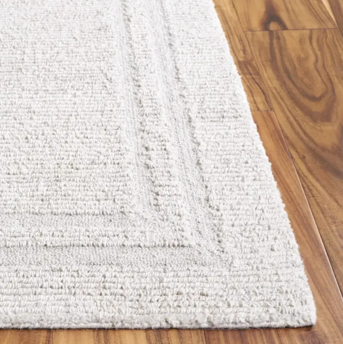 RENEWAL 211 LIGHT BEIGE 2'-3' x 8' Runner Rug