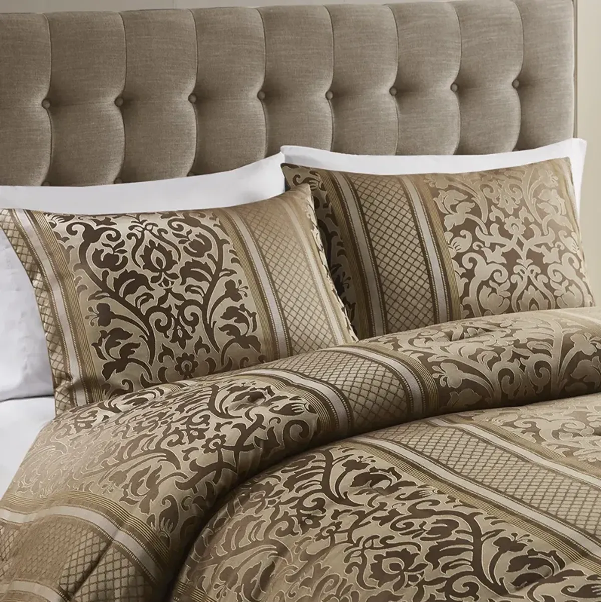 6 Piece Jacquard Comforter Set with Throw Pillows