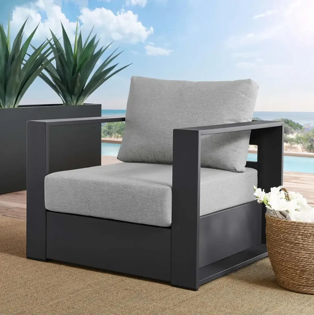 Tahoe Outdoor Patio Armchair