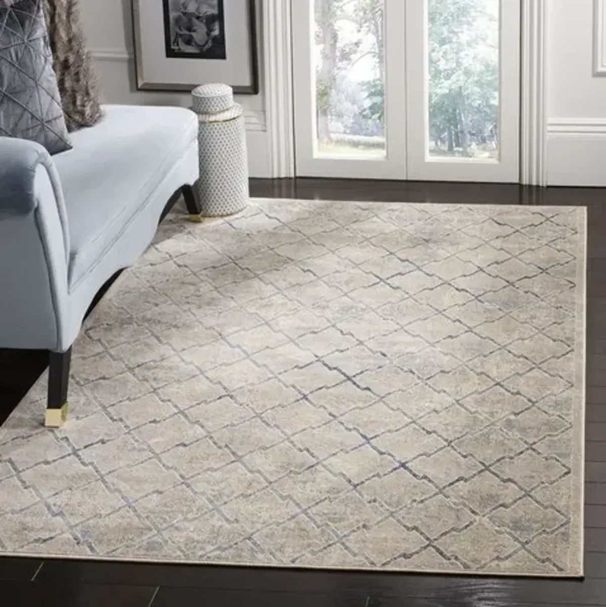 Brentwood 809 Light Grey / Blue 8' X 10' Large Rectangle Powerloomed Rug