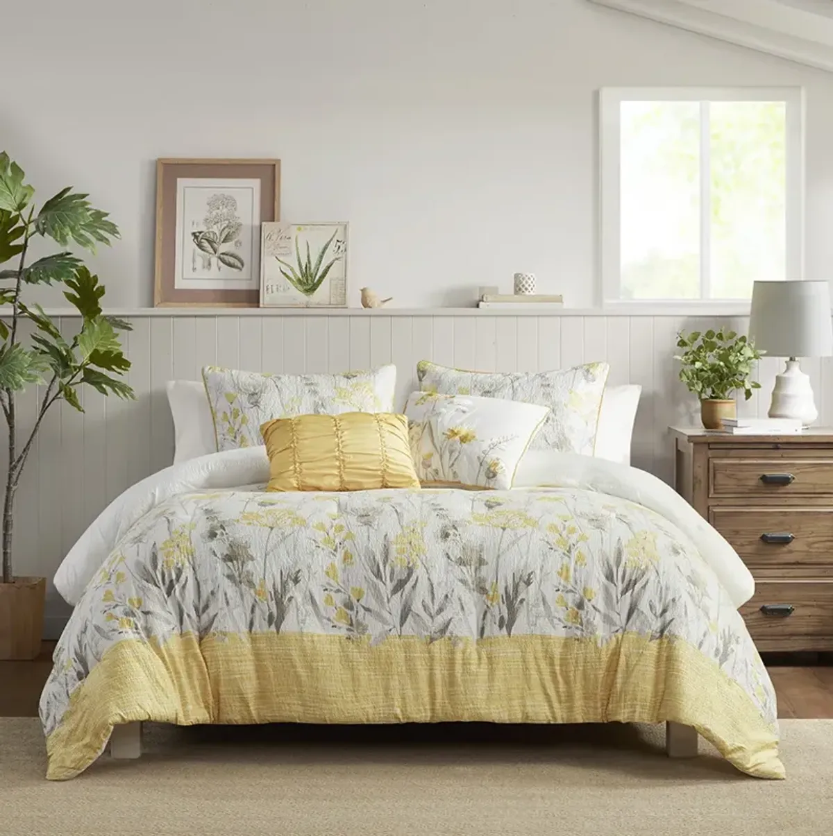 Prairie 5 Piece Seersucker Comforter Set with Throw Pillows