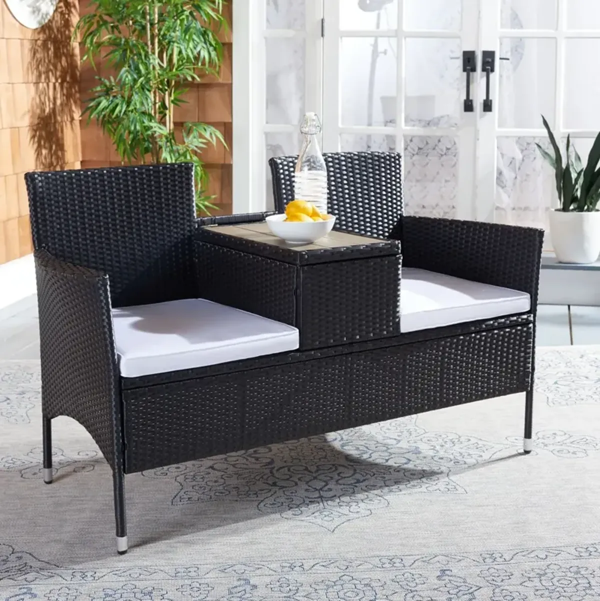 VIORA LOVESEAT