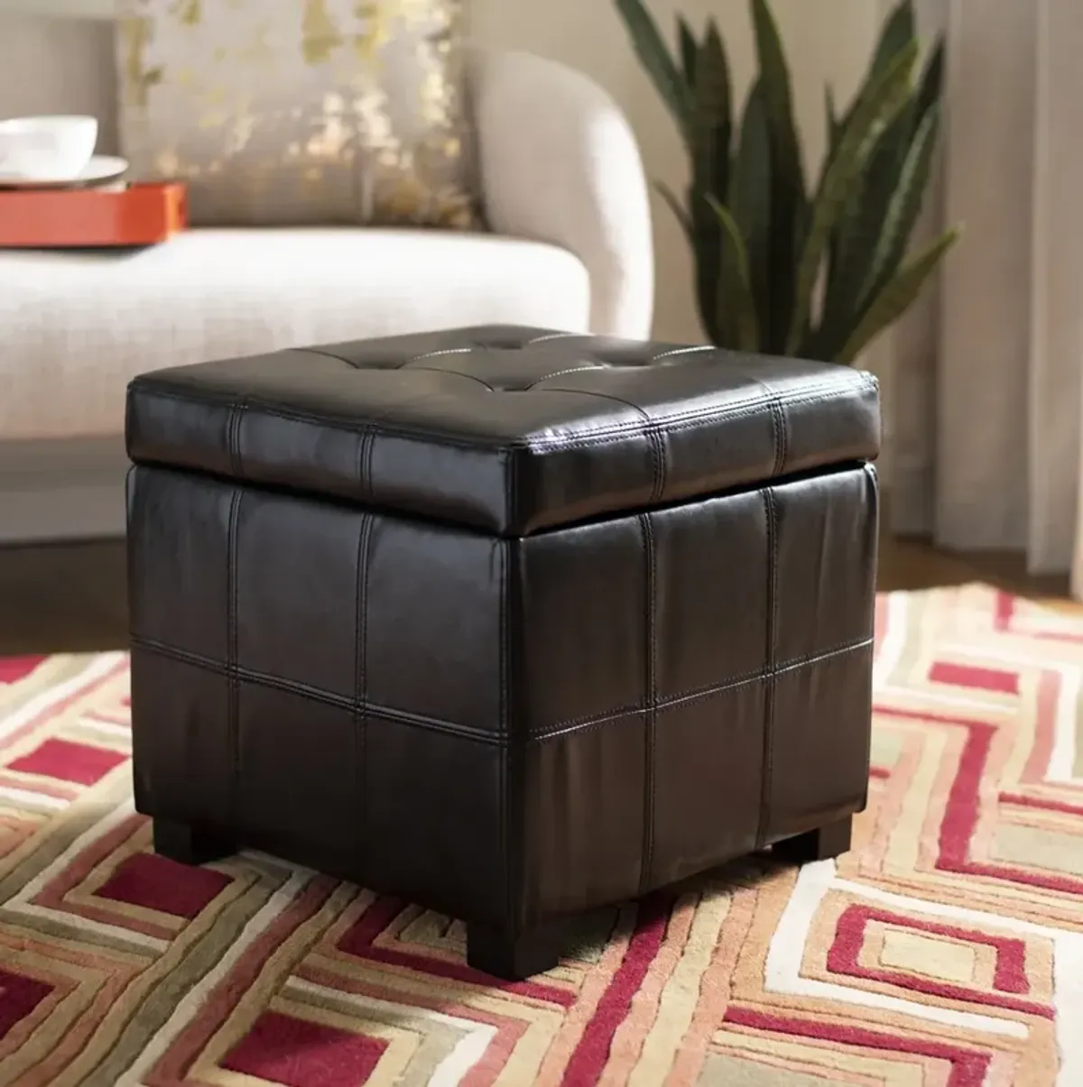 MAIDEN SQUARE TUFTED OTTOMAN