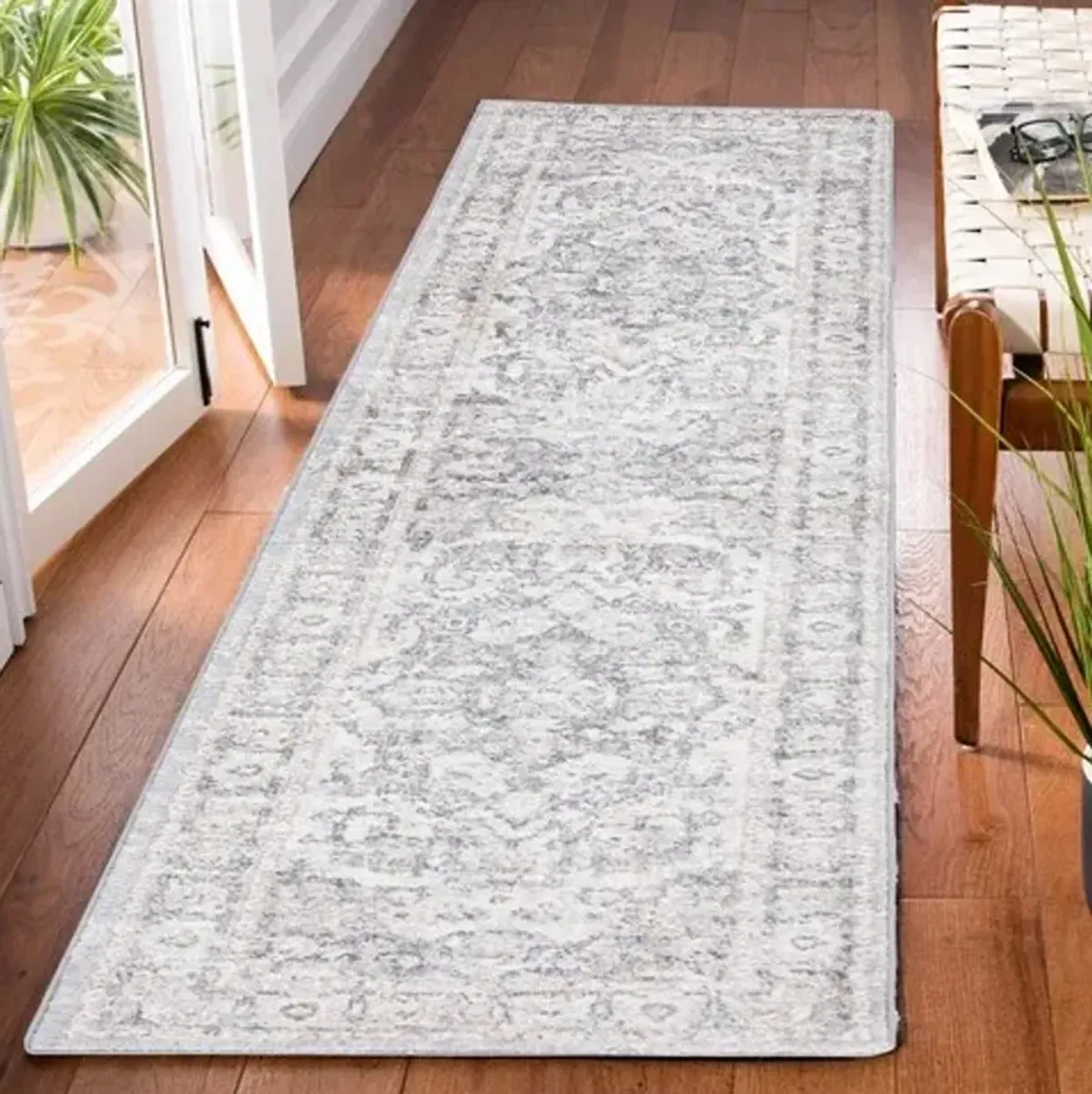 OPAL 470 Grey 2'-3' X 9' Runner Rug