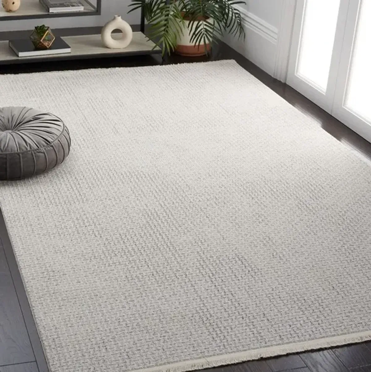 WHISPER 568 Grey  4' X 6' Small Rectangle Rug