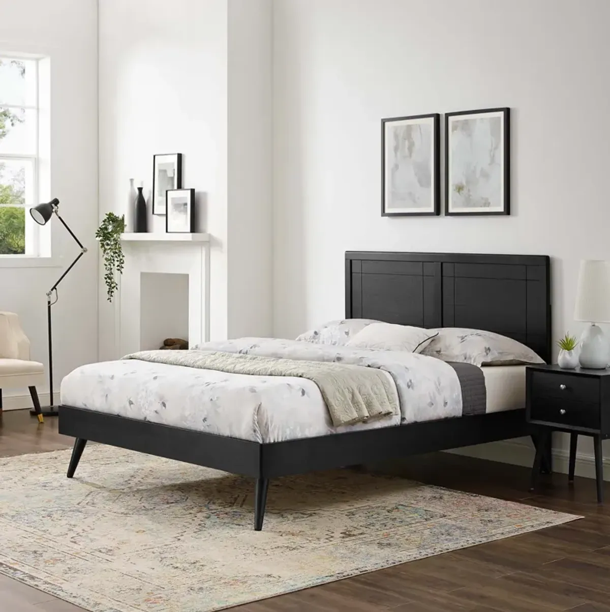 Marlee King Wood Platform Bed With Splayed Legs