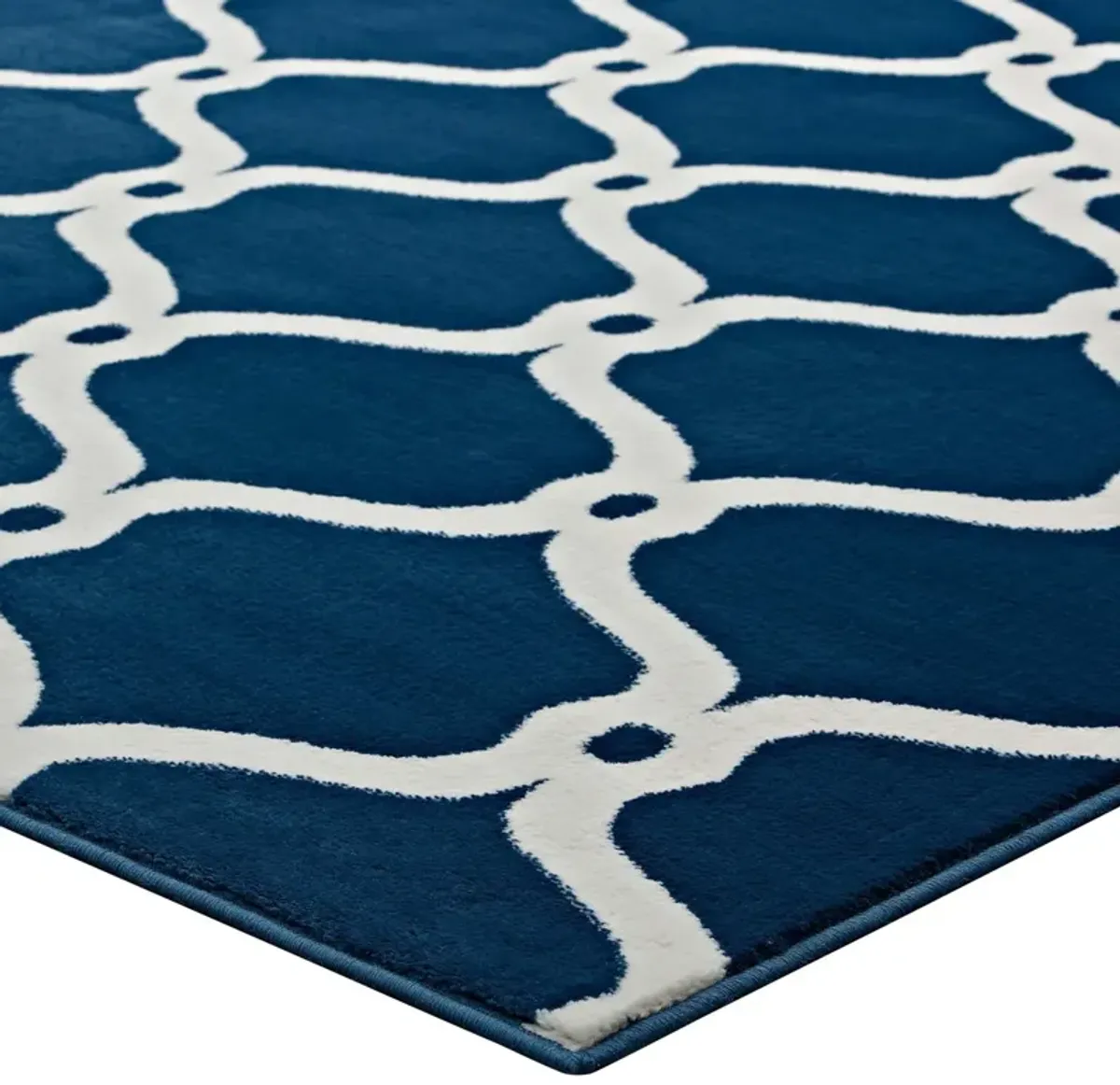 Beltara Chain Link Transitional Trellis 8x10 Area Rug