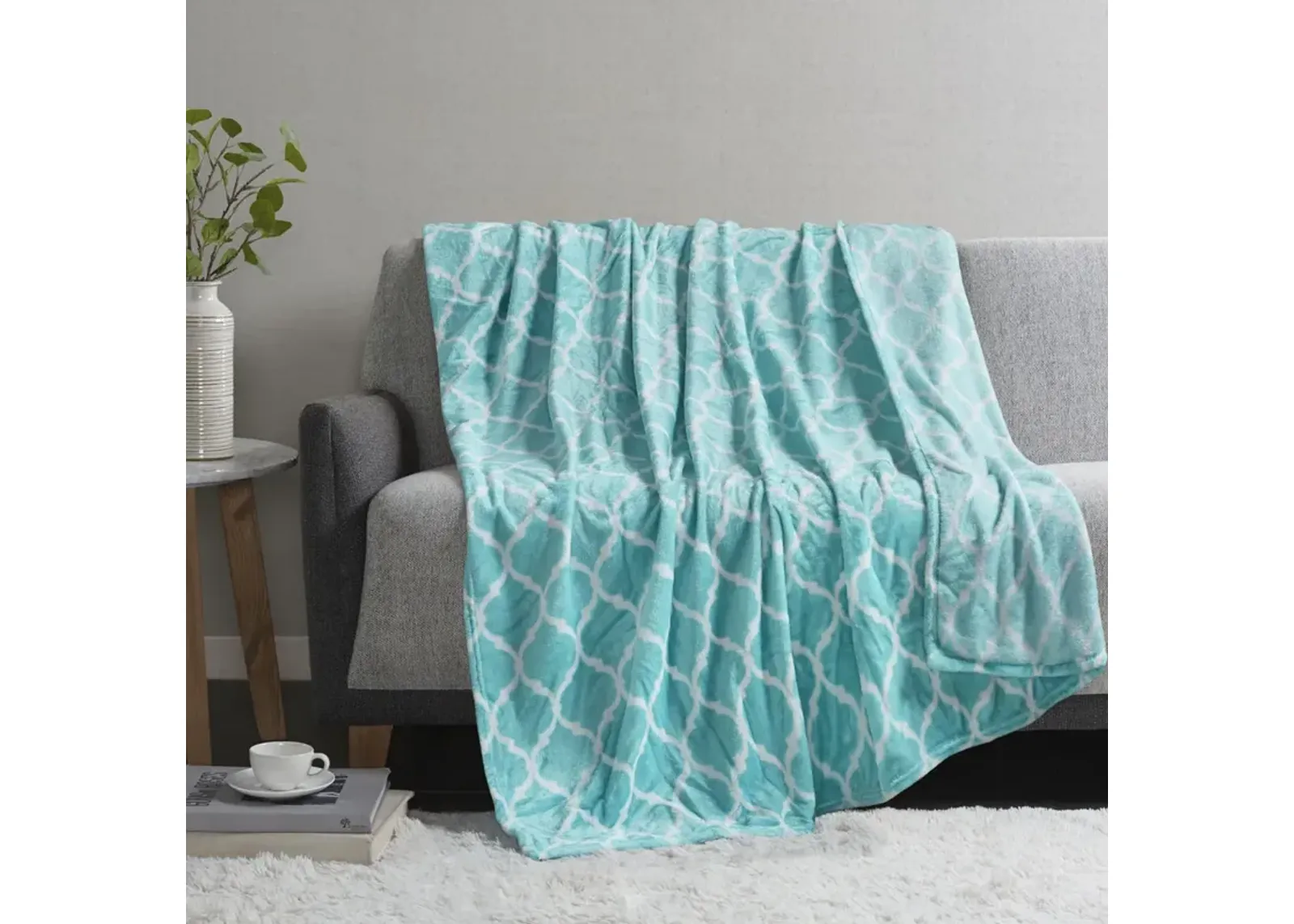 Madison Park Ogee Aqua Oversized Throw