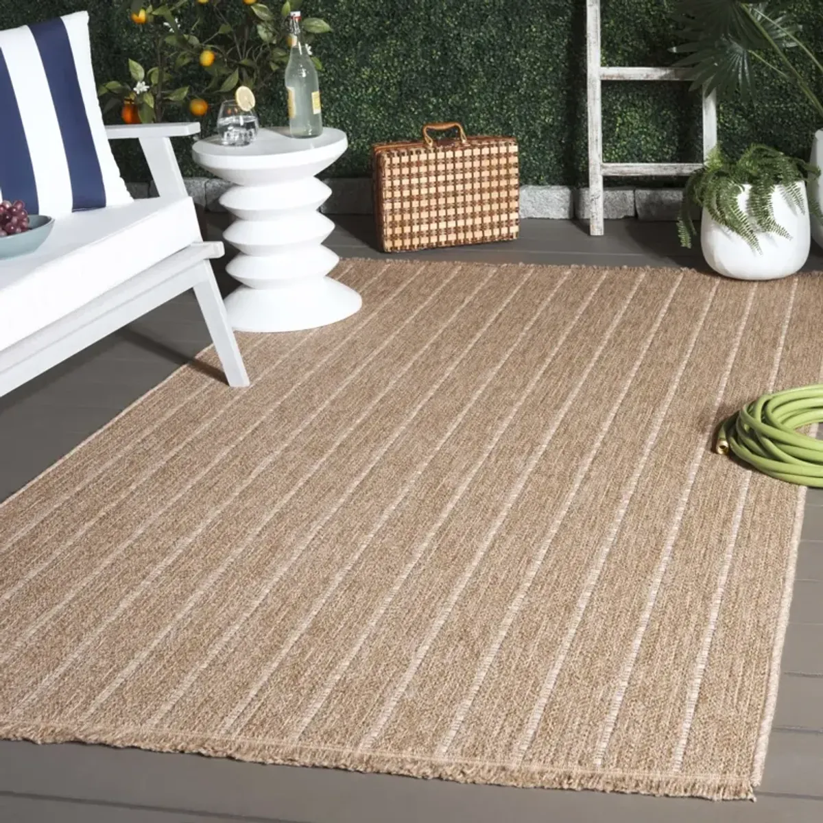 RETREAT 250 NATURAL  5'-3' x 7'-6' Medium Rectangle Rug