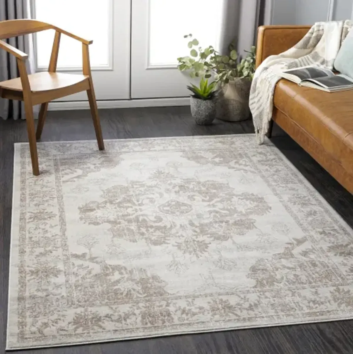 Roma 5'3" x 7'1" Rug