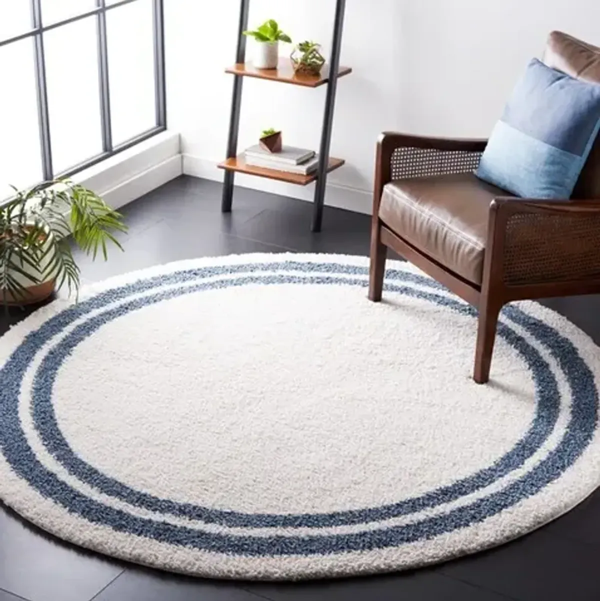 CALICO SHAG 100 Beige  6'-7' X 6'-7' Round Round Rug