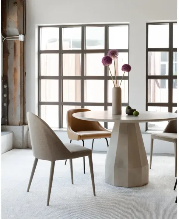 Templo Outdoor Dining Table