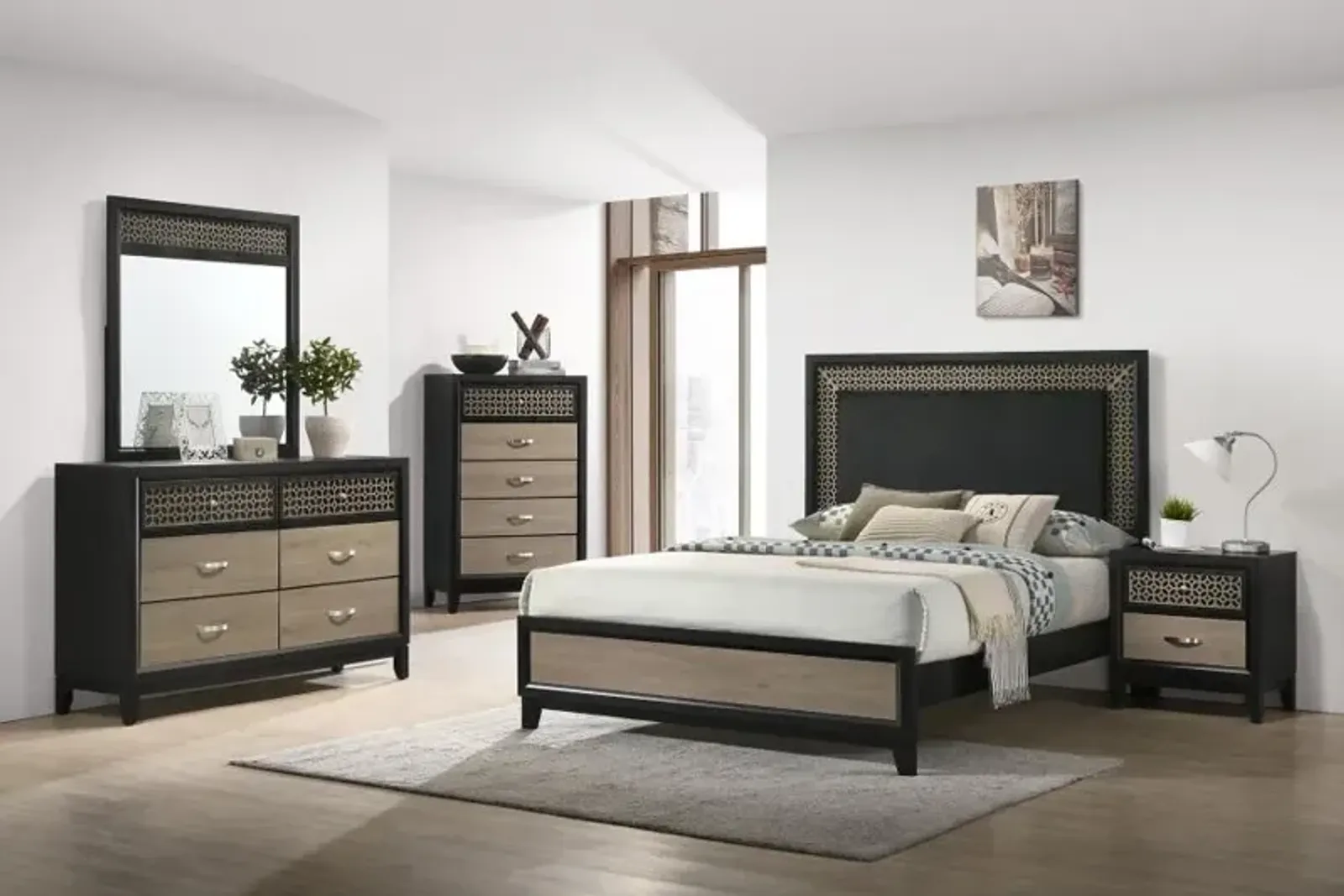 Valencia 5-piece Queen Bedroom Set Light Brown and Black