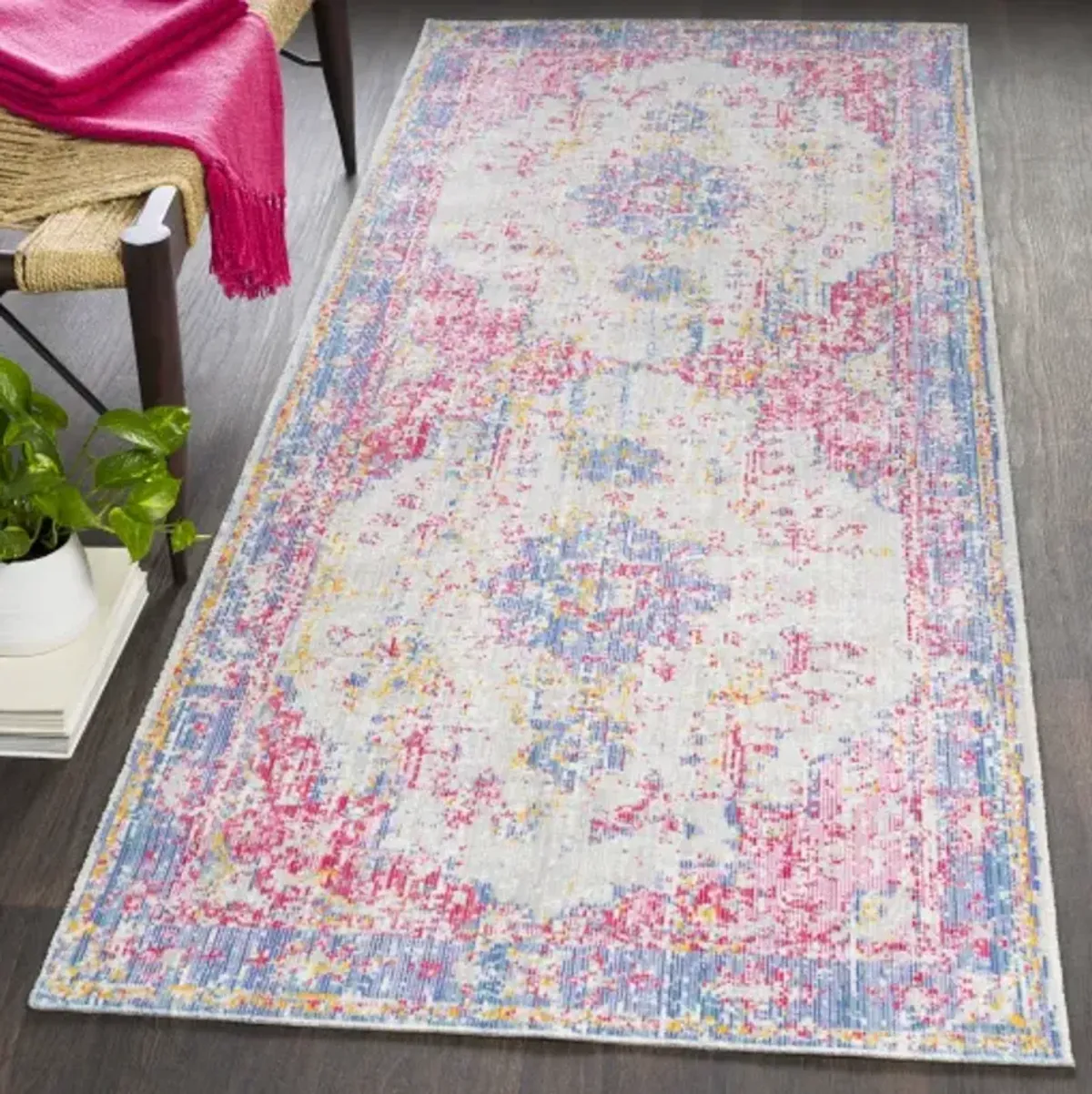 Antioch 5'3" x 7'1" Rug
