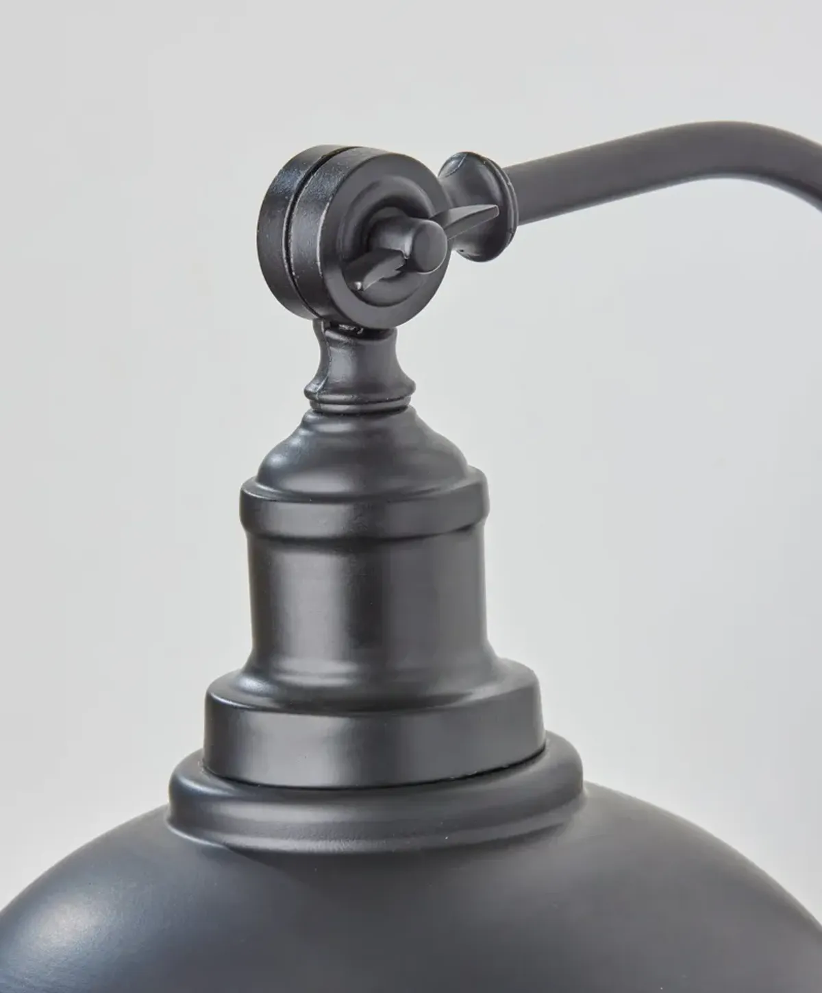 Wallace Wall Lamp