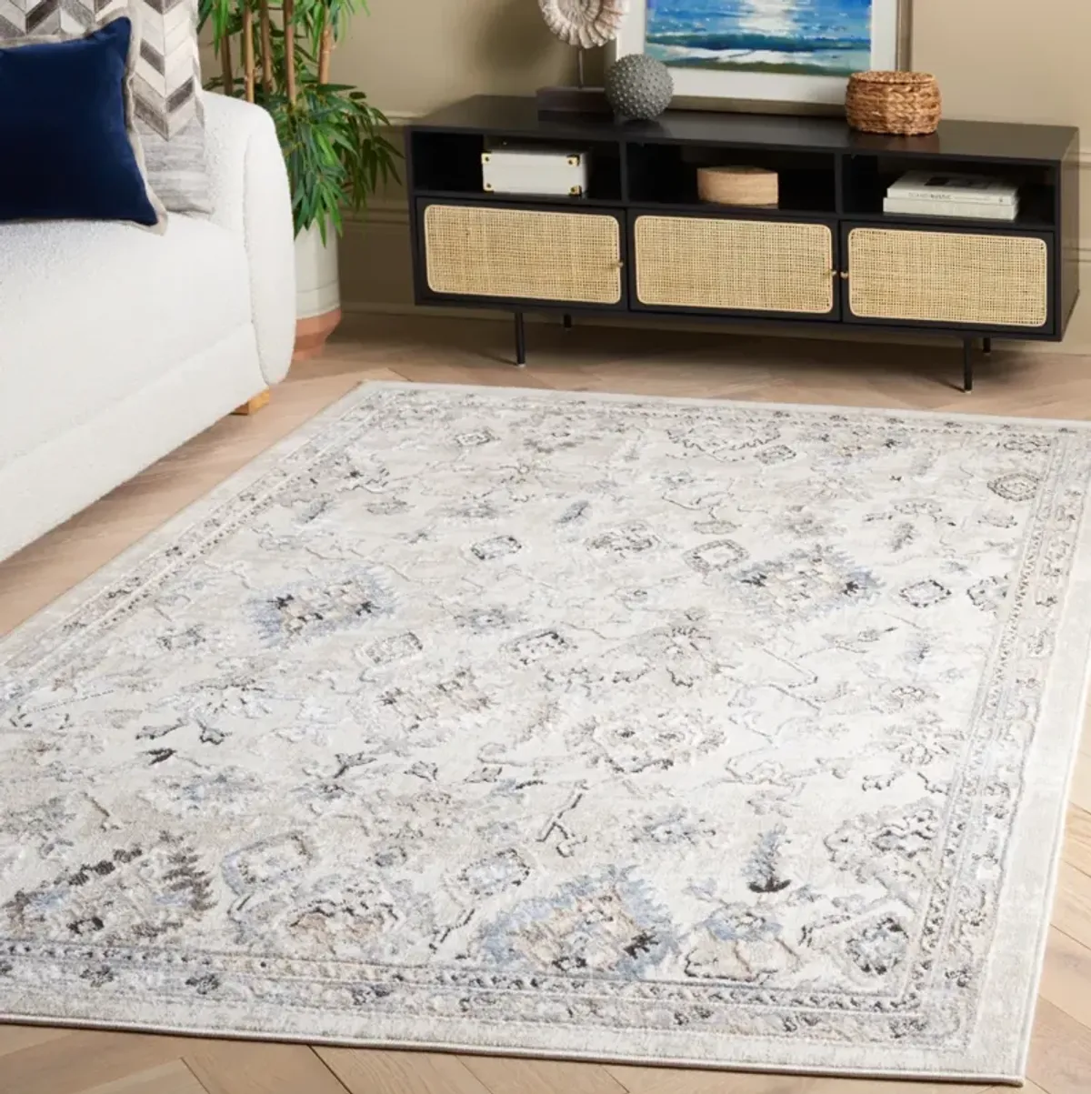 QUINCY 106 IVORY  6'-7' x 6'-7' Square Square Rug