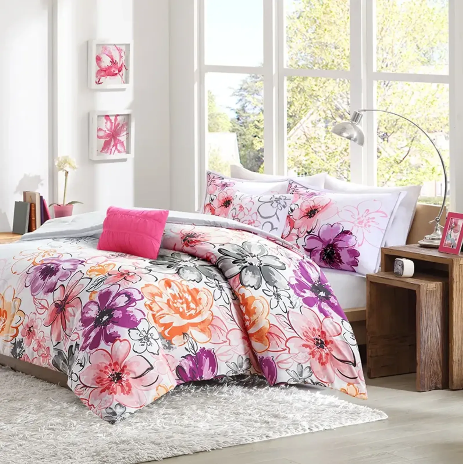 Intelligent Design Olivia Pink Floral Comforter Set