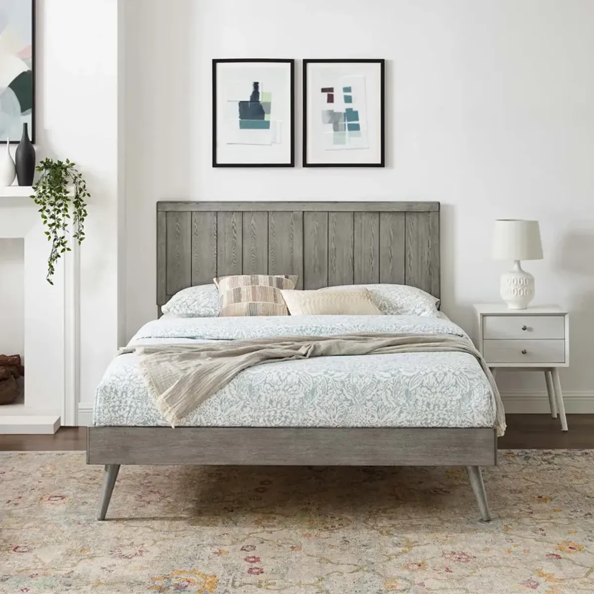 Alana Full Wood Platform Bed With Splayed Legs