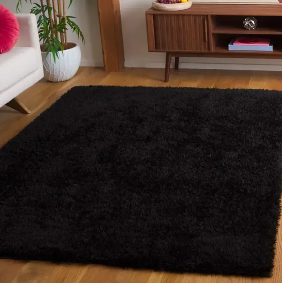 LINDSAY SHAG 560 Black 9' X 12' Large Rectangle Rug